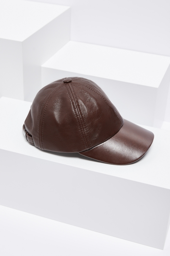 Skórzana czapka z daszkiem brązowy